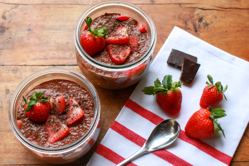 Easy Chocolate Chia Pudding with Strawberries