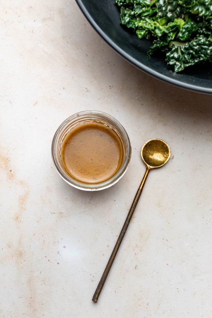 Easy Creamy Balsamic Dressing (Vegan)