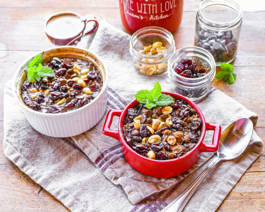 Baked Peanut Butter Chocolate Cranberry Oats