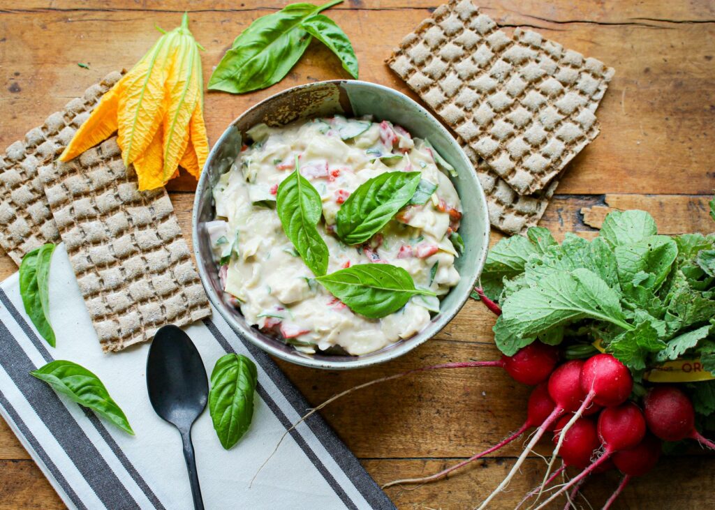 Creamy Artichoke White Bean Dip