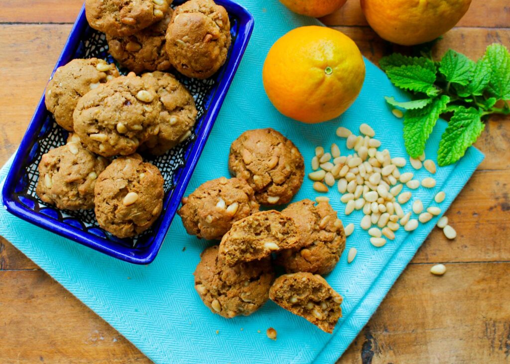 Vegan Pine Nut Oat Cookies