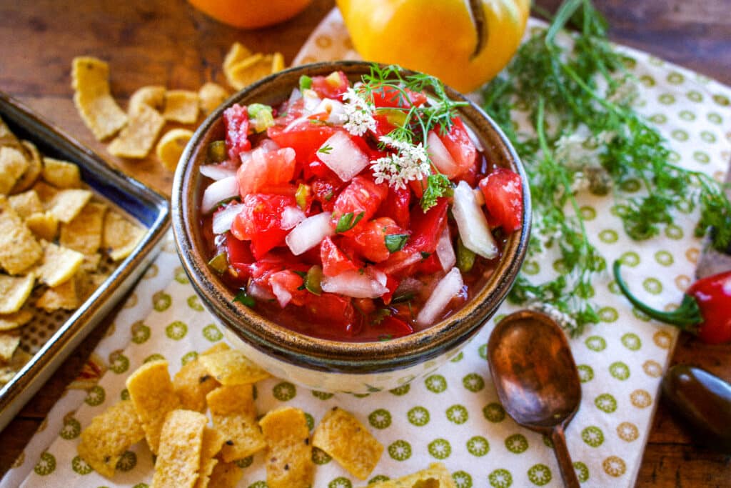 Easy Chunky Salsa