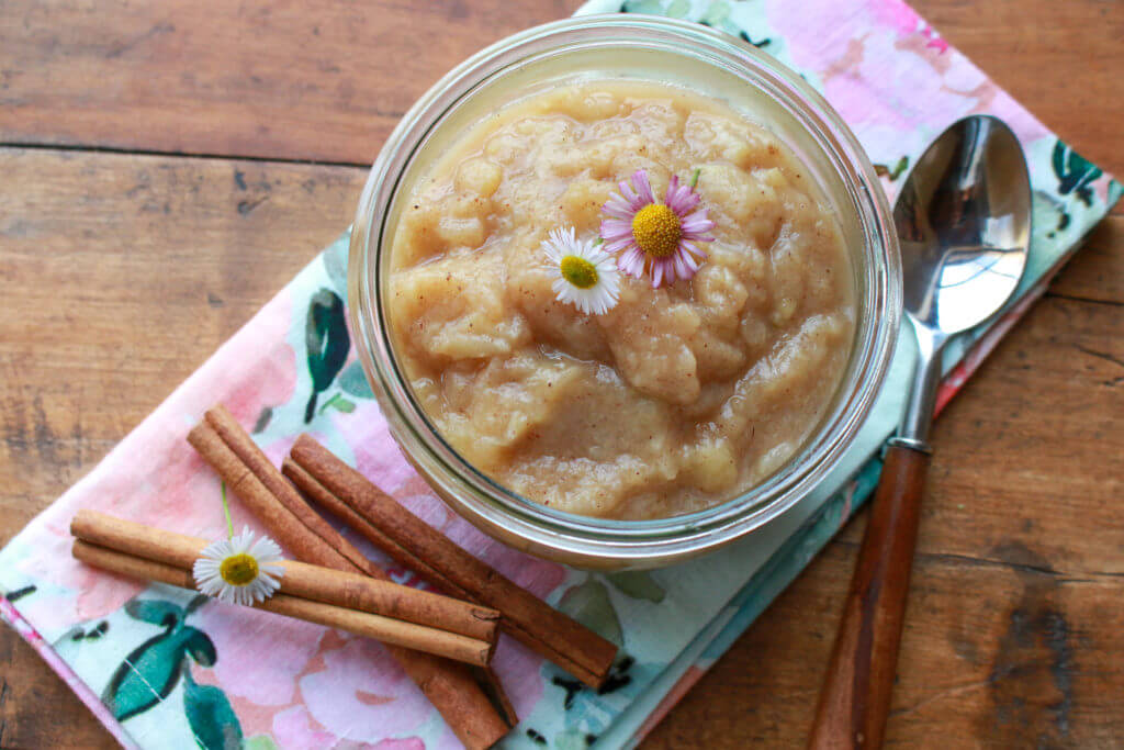 How to Make Pear Sauce