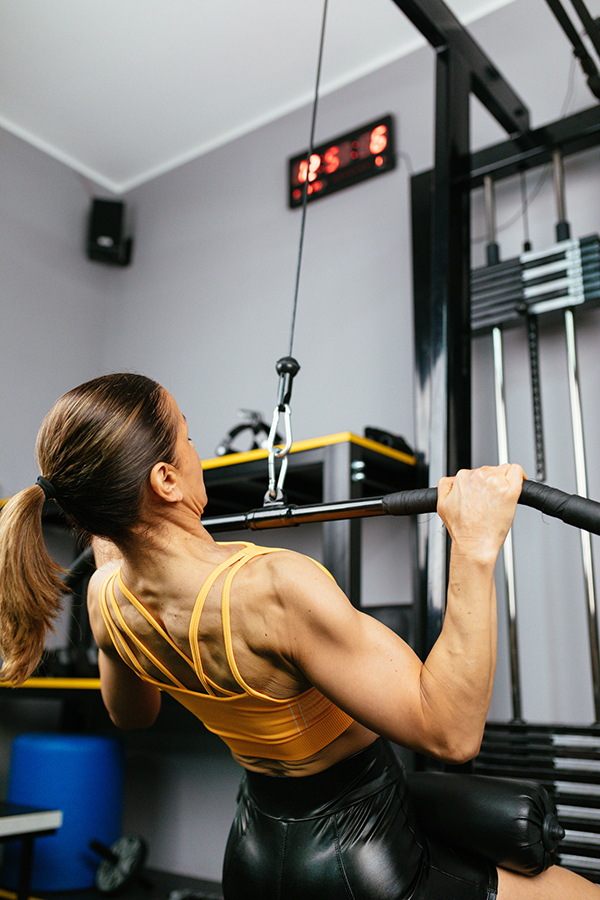 Are Behind-the-Neck Lat Pulldowns Dangerous?