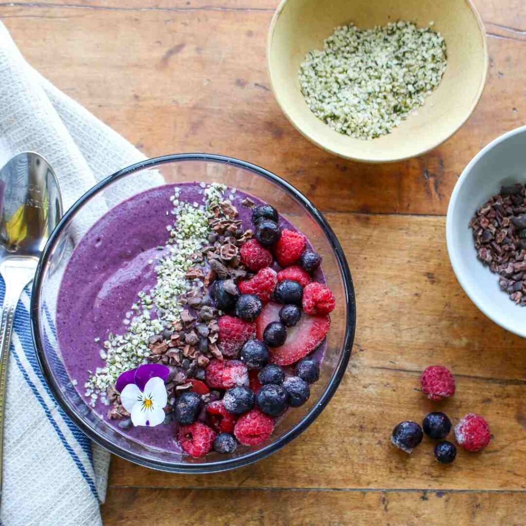 Dazzling Winter Berry Smoothie Bowl