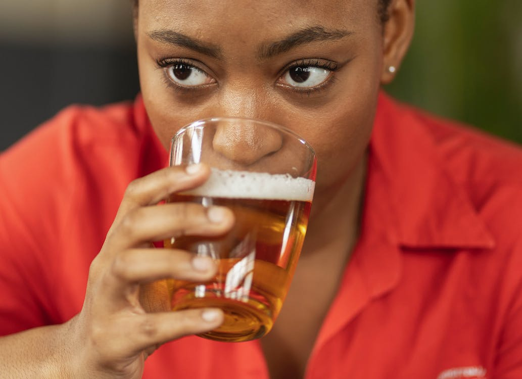 How to Cut Back on Alcohol… Without Feeling That You’re Missing Out
