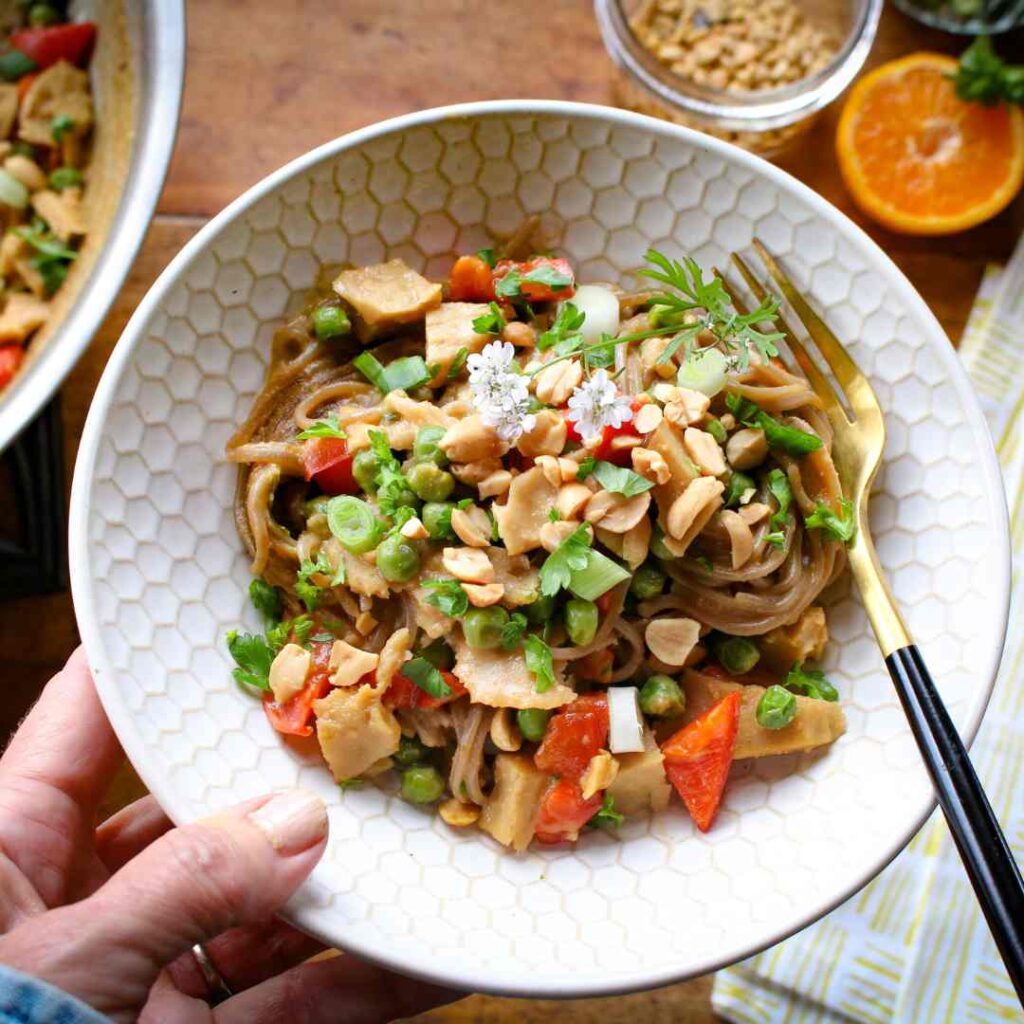 Easy Soba Noodles with Peanuts and Seitan