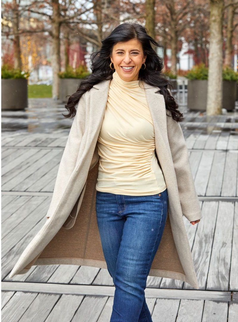 Flatter Yourself!  Top Tips from Fashion Stylist Dianna Bedrosian