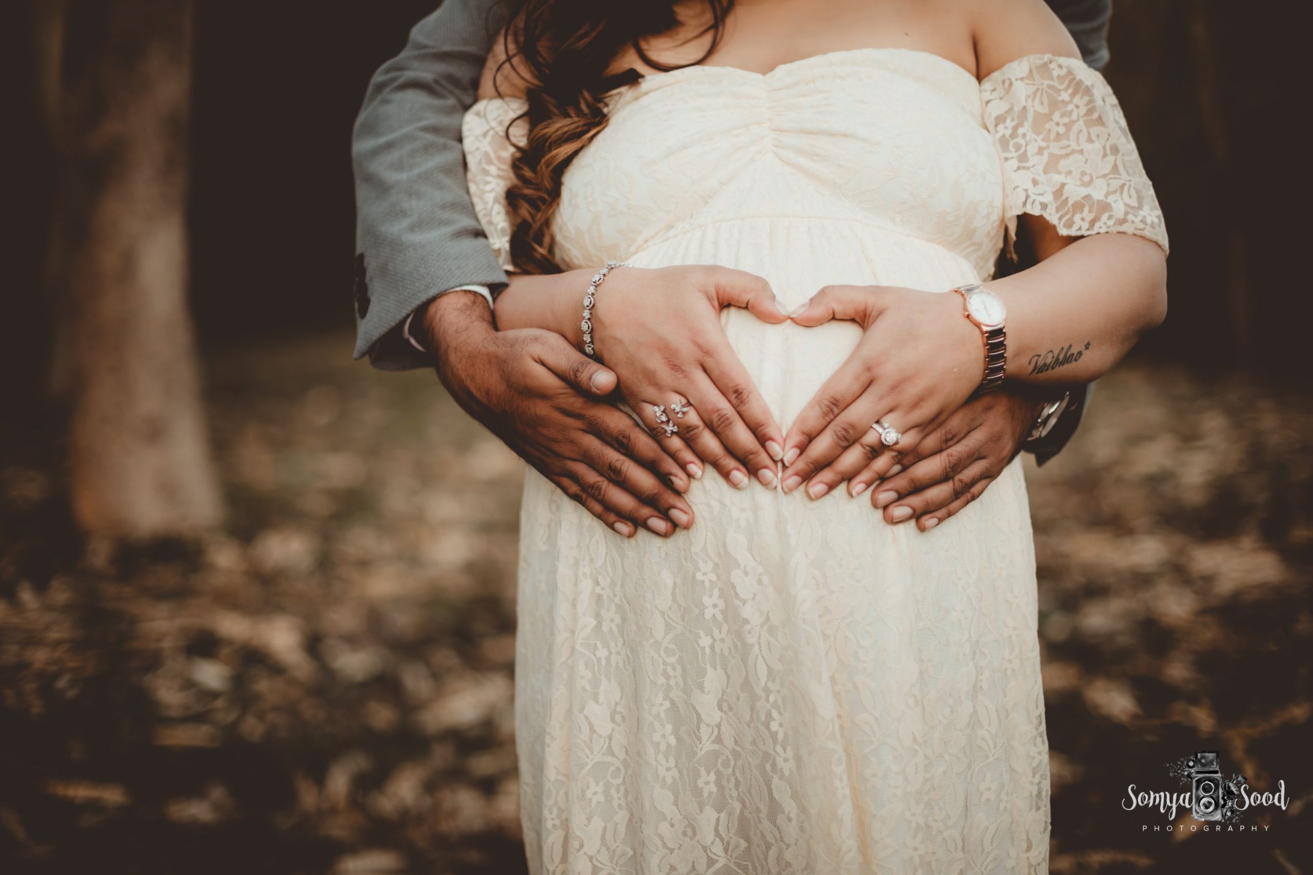 Top Tips for Crafting the Perfect Maternity Photoshoot