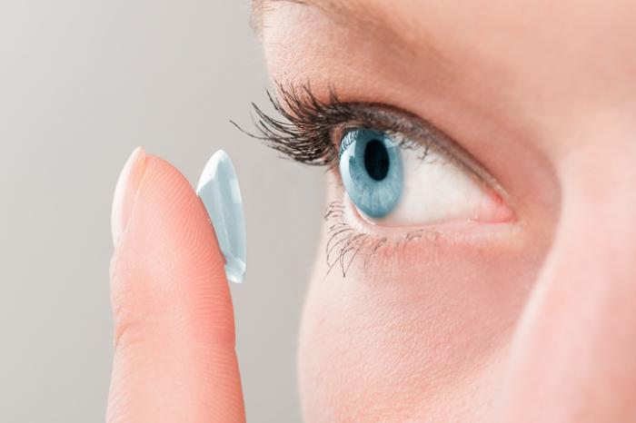 Choosing Contact Lenses Over Glasses