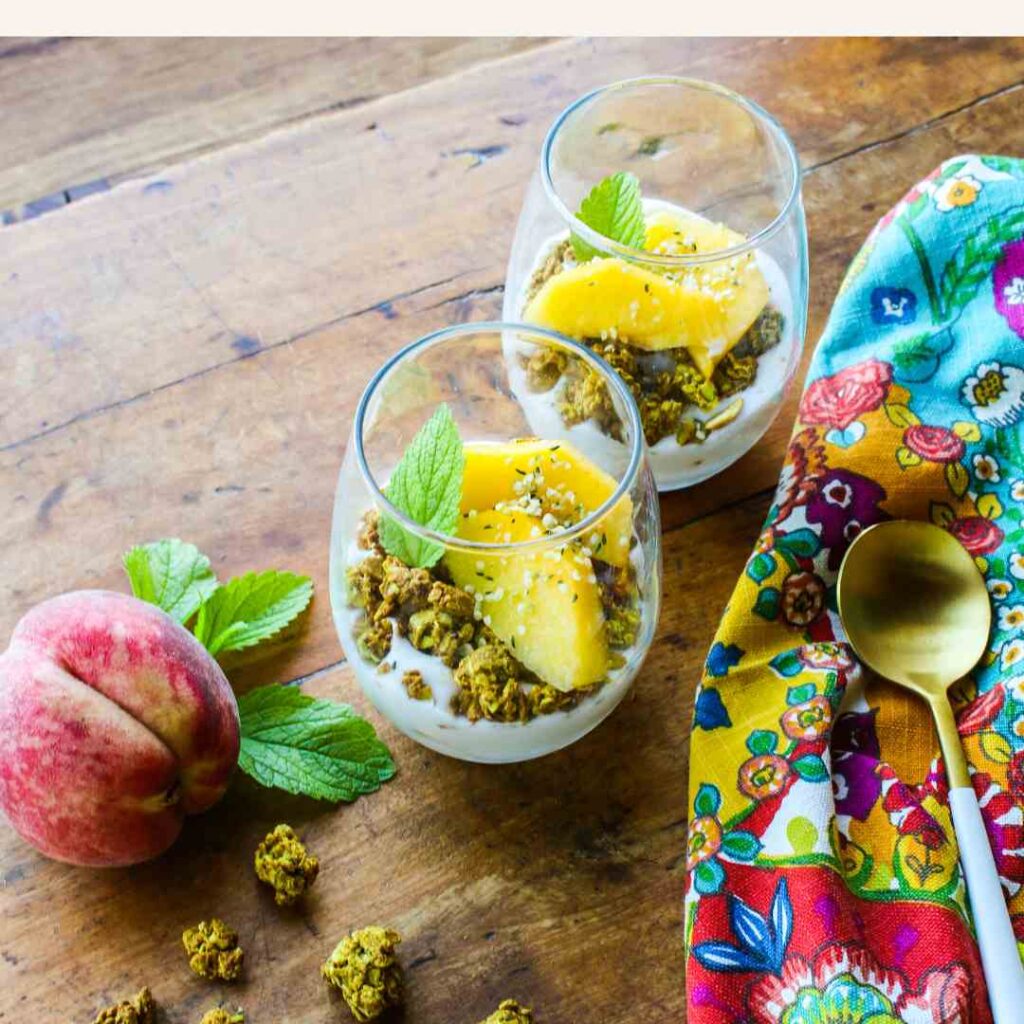 Creamy Peach Yogurt Parfait