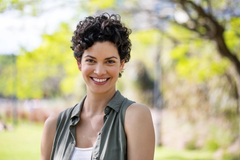 6 Short Haircuts for Women with Curly Hair