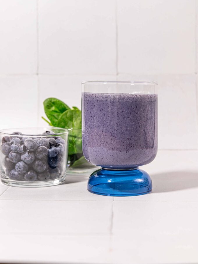 5 Minute Blueberry Spinach Smoothie (high iron)