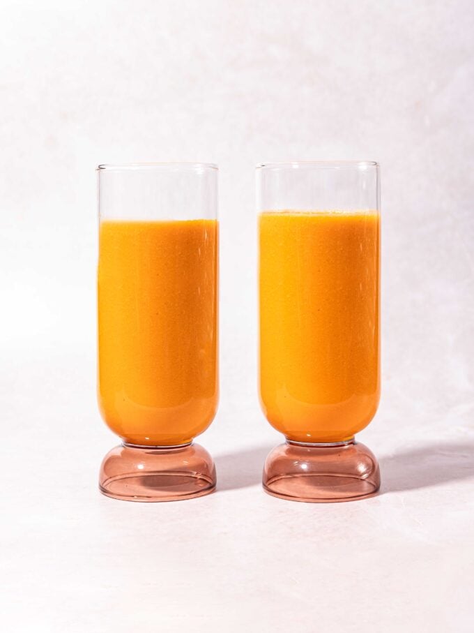 5 Minute Raw Carrot and Fresh Ginger Smoothie