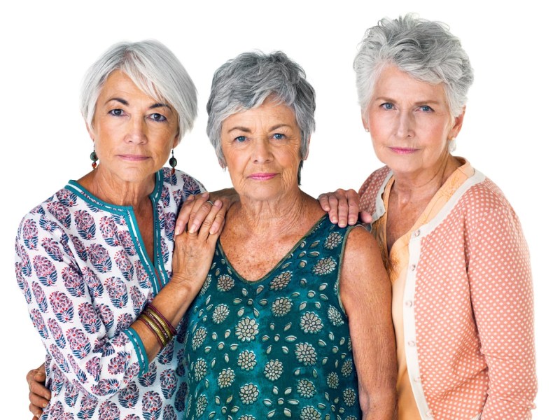 5 Simple Steps to Give Yourself a Gray Hair Makeover