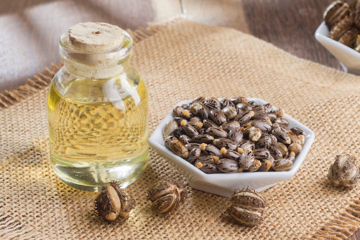 Castor Oil Magic: Your Skin & Hair’s Best Kept Secret!