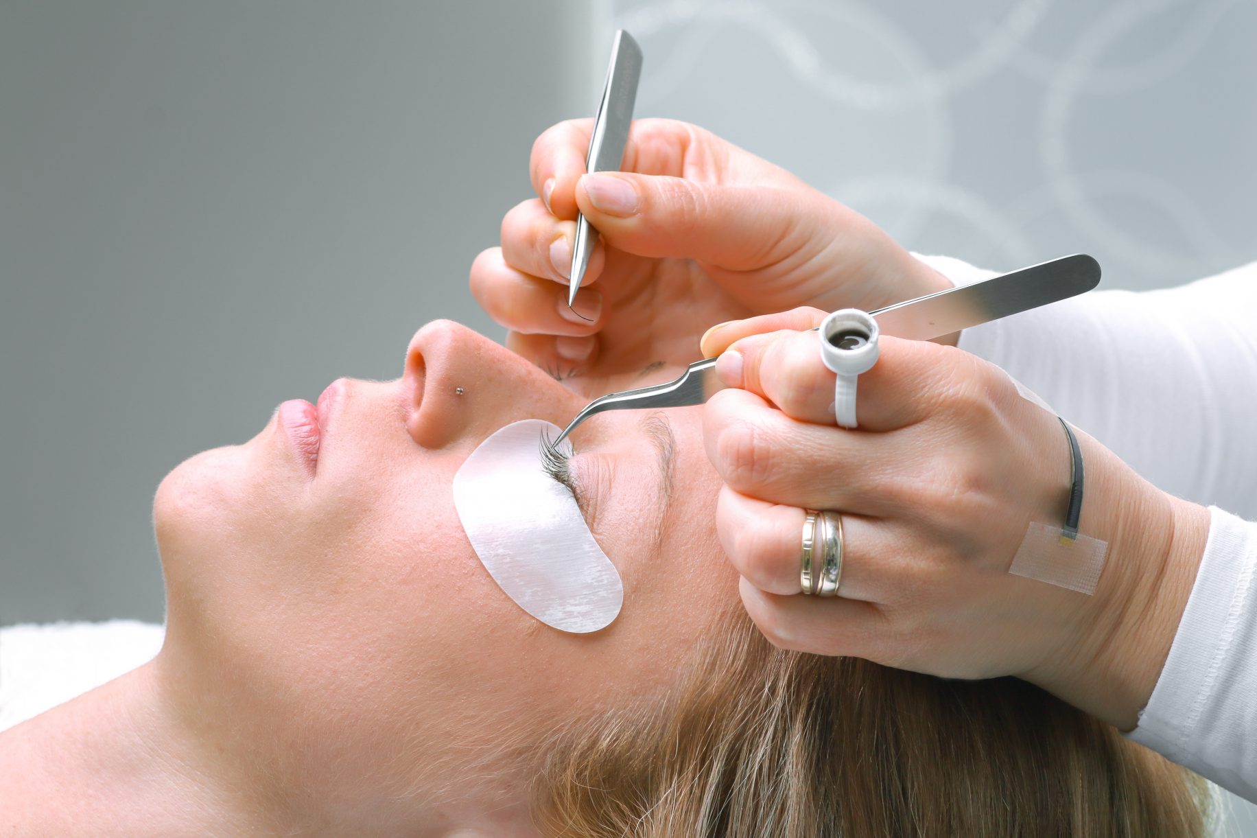 Are Eyelash Extensions Worth the Cost and Upkeep?