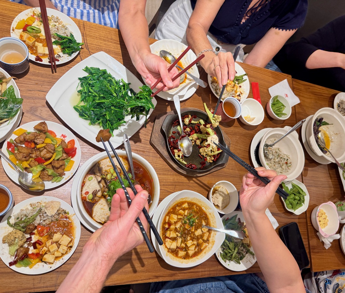 Top Dietitian Tips for Eating Healthy on Vacation Without Stress