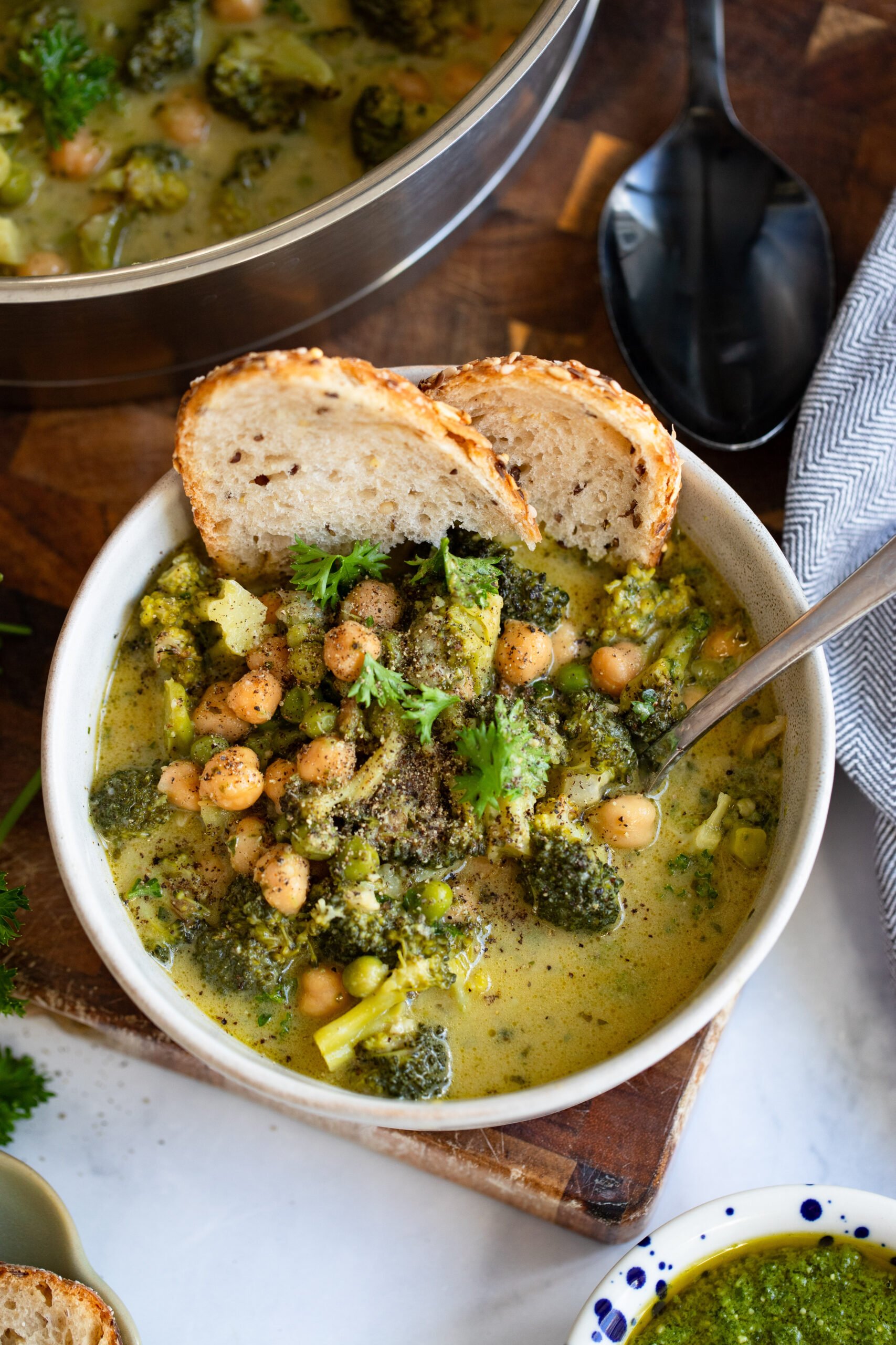 Creamy Broccoli and Chickpea Skillet