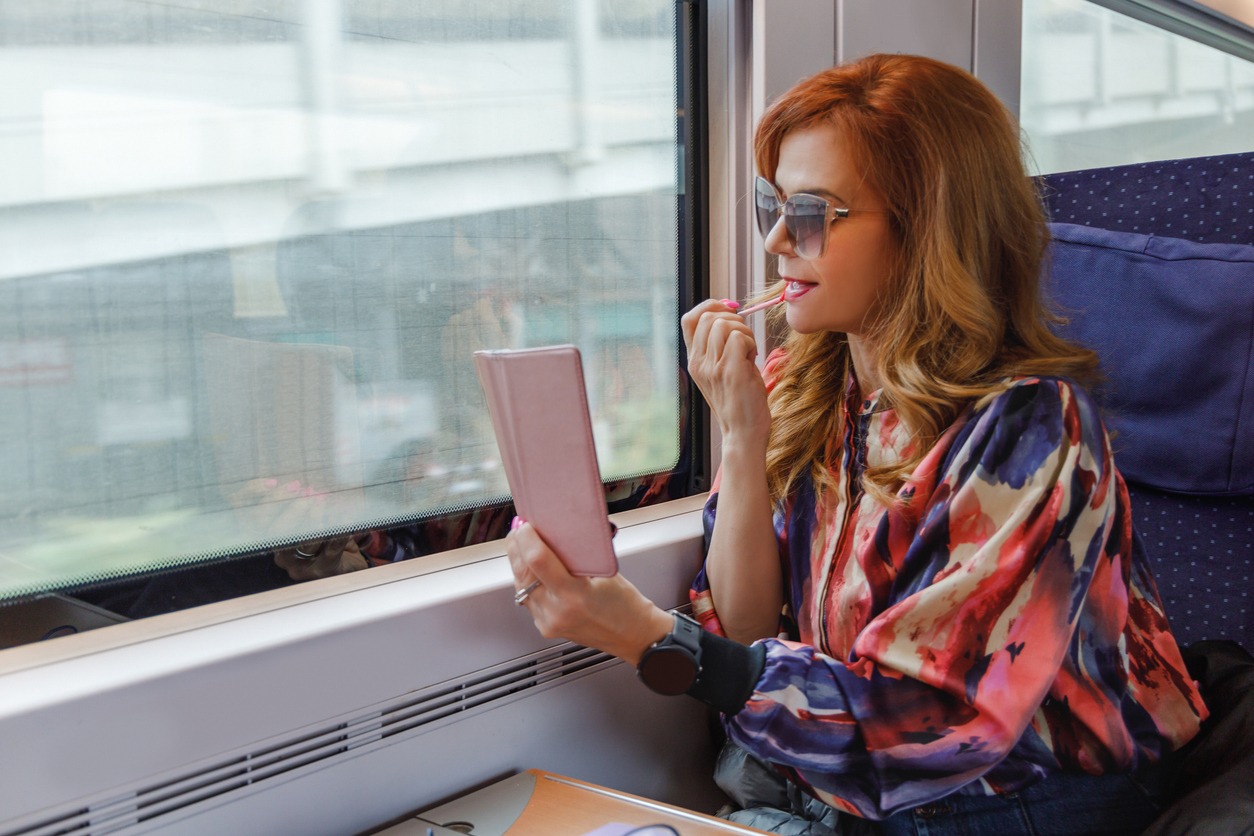 13 Travel Beauty Essentials for Women on the Go: Makeup and Skin Care – Prime Women