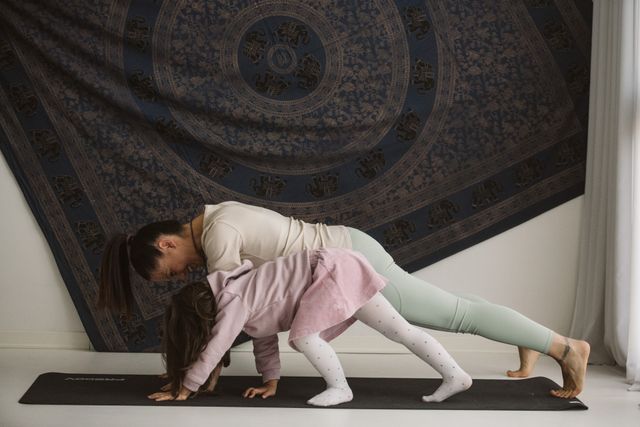 5 Reasons Yoga Moms Switched To Silent Silicone Weighted Vests