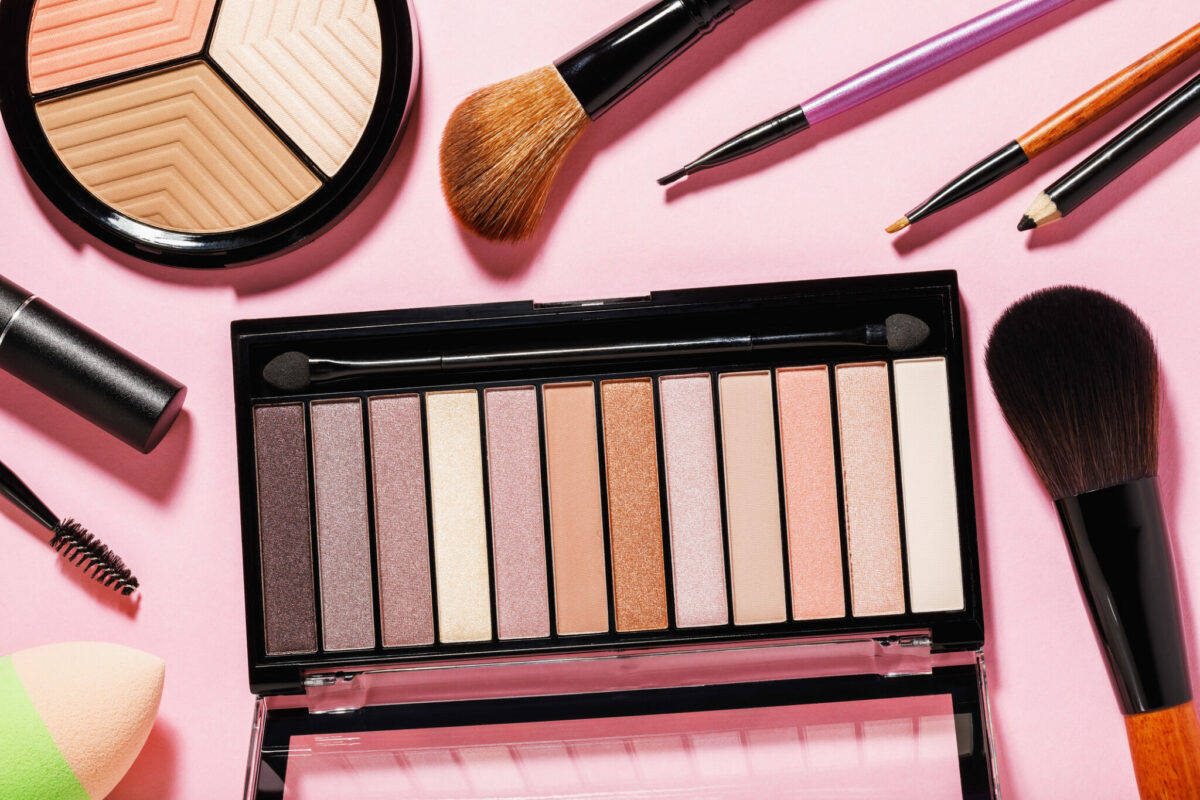 10 Favorite Eyeshadow Palettes to Elevate Your Look