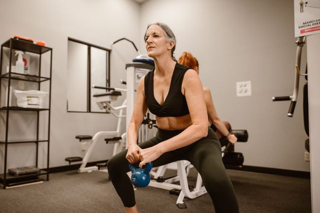 6 Best Personal Trainers In NYC For Building Muscle After 40 In 2026